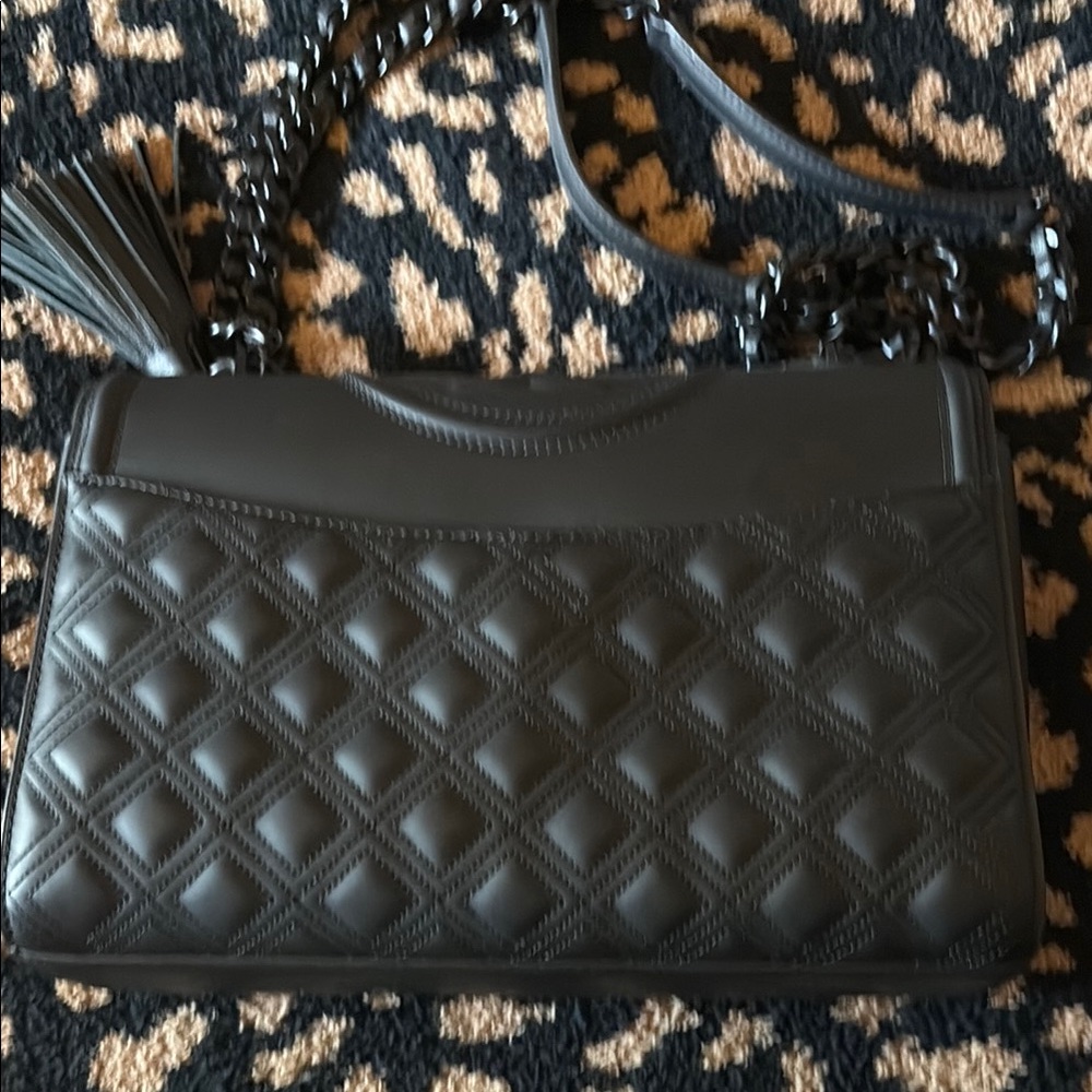 Black Quilted Leather Bag - Picture 3 of 14
